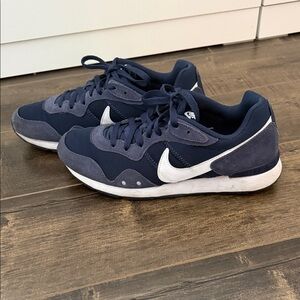 Nike Men's Navy Sneakers